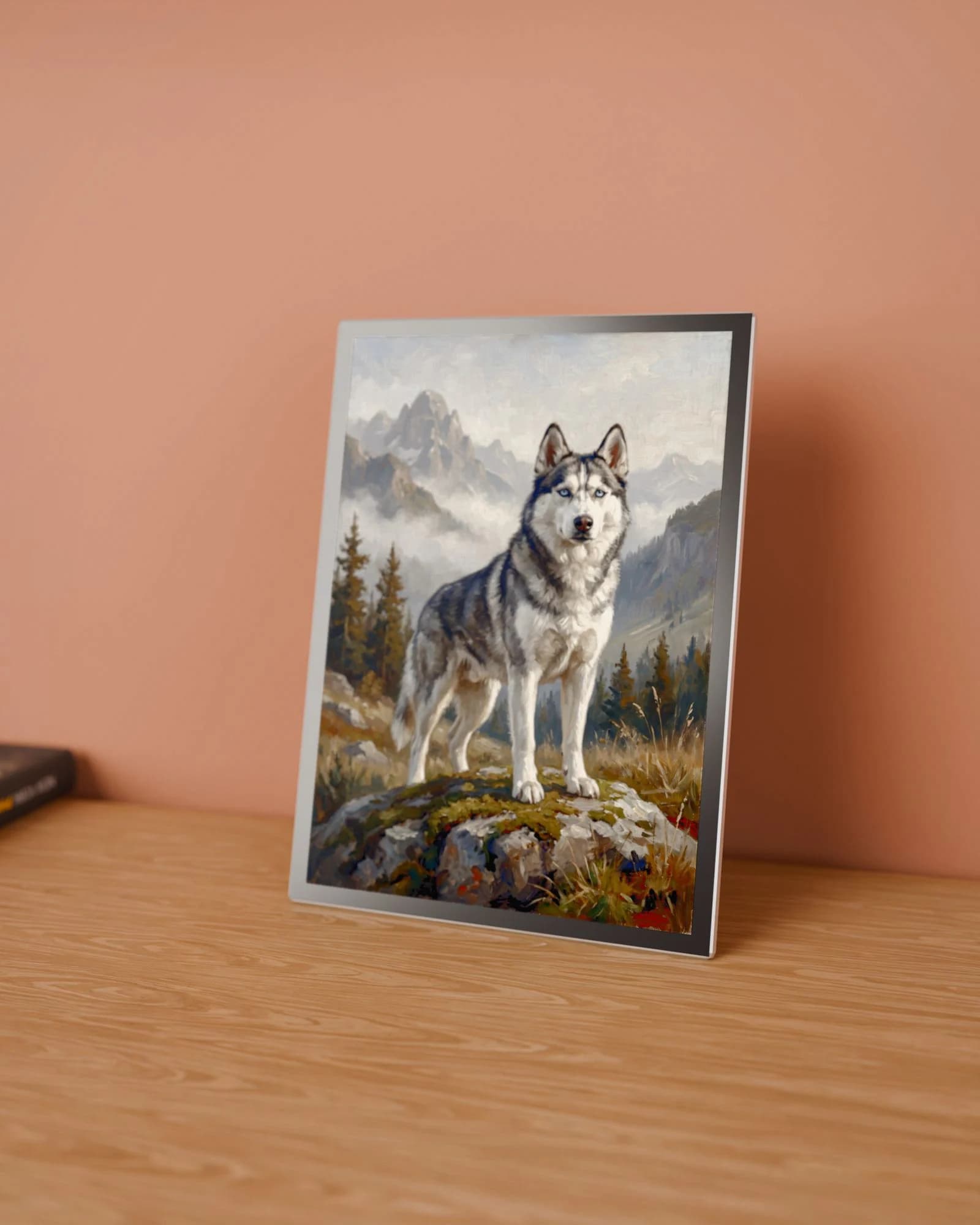 Das Portrait als Datei auf einem Tablet am Schreibtisch, in 4K ohne Wasserzeichen — „Der Wanderer“